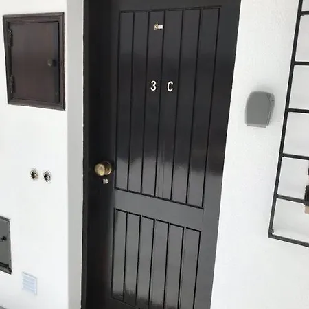 Alexa T2, Center Two Bedrooms Self Check-in Διαμέρισμα