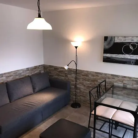 Alexa T2, Center Two Bedrooms Self Check-in