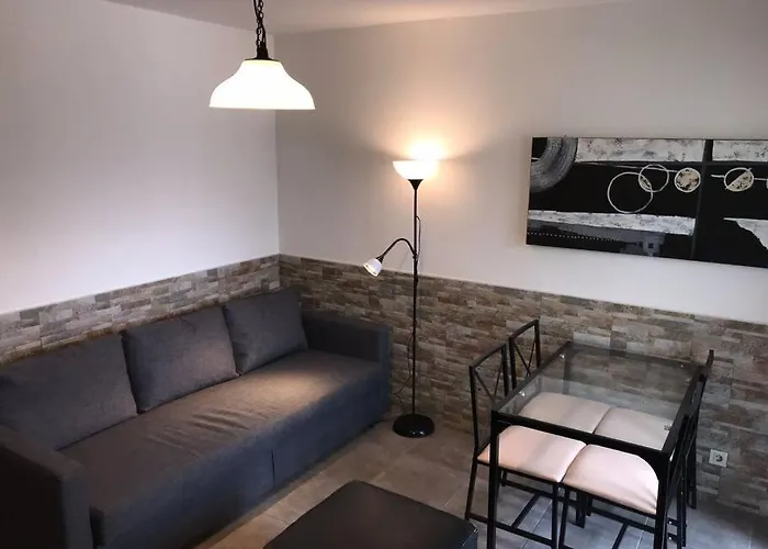 Alexa T2, Center Two Bedrooms Self Check-in